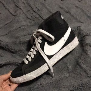 High top Nike’s